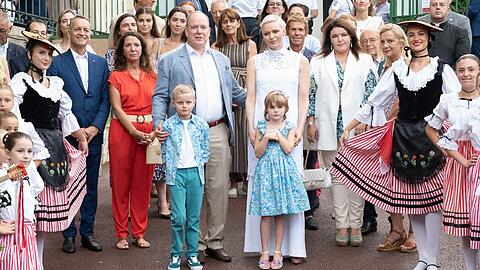 Fürst Albert und Charlène mit den Zwillingen beim traditionellen monegassischen Picknick "U Cavagnëtu".