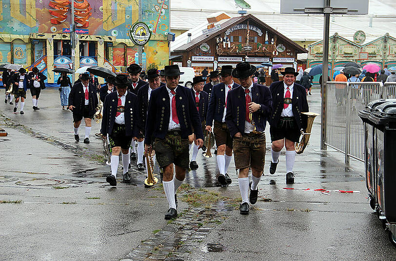 Impressionen von der Regen-Wiesn 2016.