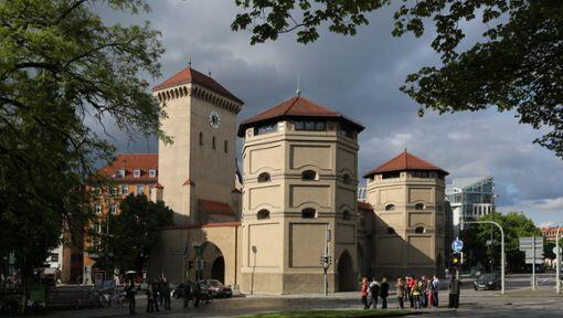 Der Mittelturm vom Isartor wacht über den Rest.	Foto: Sigi Müller