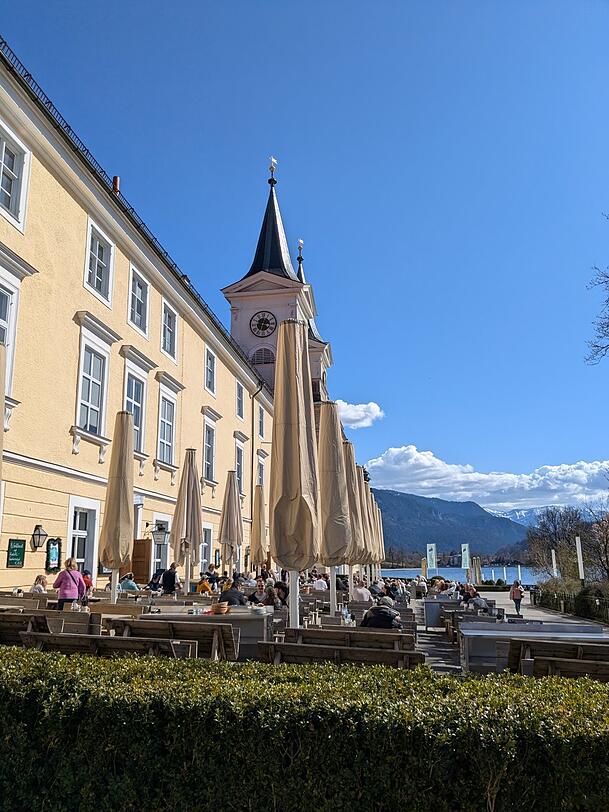 Das Br&auml;ust&uuml;berl in Tegernsee ist bei Ausfl&uuml;glern &auml;u&szlig;erst beliebt.