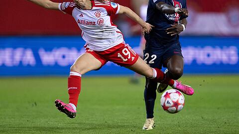 Abwehrspielerin Katharina Naschenweng fehlt dem FC Bayern wegen einer Kapselverletzung. (Archivbild)