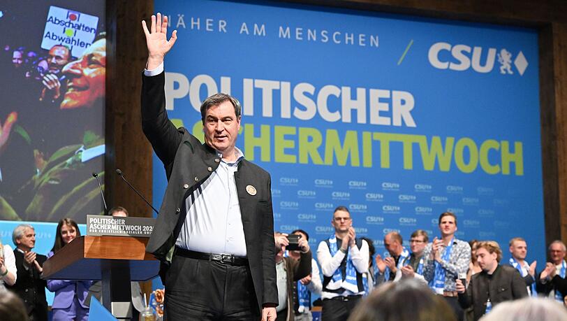 Trotz Eile bei den Sondierungsgesprächen hält die CSU am Auftritt von Parteichef Markus Söder fest. (Archivbild)