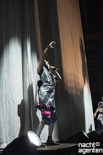 Hip-Hop a la Deichkind. Bilder von der fulminanten Show am 23.11 im Zenith in München.