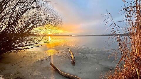 Zum Start in die neue Woche rechnet der DWD vor allem im S&uuml;den mit einem Wechselspiel aus Nebel und ansonsten viel Sonnenschein.
