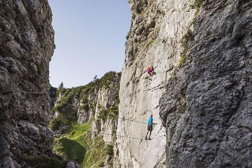 Nervenkitzel garantiert: Neuer Klettersteig am Wilden Kaiser