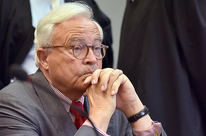 Der ehemalige Chef der Deutschen Bank Rolf Breuer im Gerichtssaal.