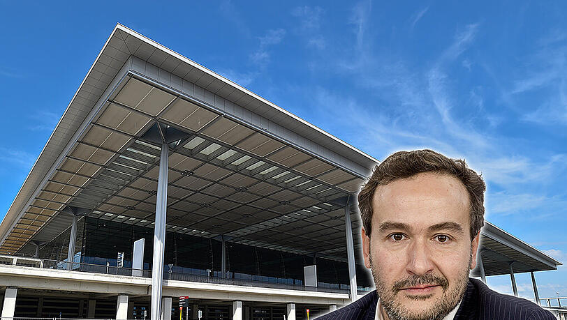 100 Tage lang war Daniel Abbou Pressesprecher des Pannenflughafens BER - dann kosteten ihn unbequeme Wahrheiten den Job. 100 Tage lang war Daniel Abbou Pressesprecher des Pannenflughafens BER - dann kosteten ihn unbequeme Wahrheiten den Job.