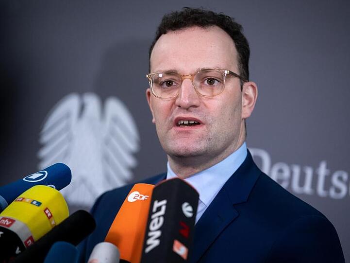 Auch die EU soll sich im Kampf gegen die neuartige Lungenkrankheit verantwortlich fühlen: Jens Spahn.