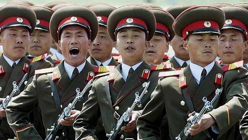 Eine Ehrengarde des nordkoreanischen Militärs marschiert in Pjöngjang auf. (Archivbild) Eine Ehrengarde des nordkoreanischen Militärs marschiert in Pjöngjang auf. (Archivbild)