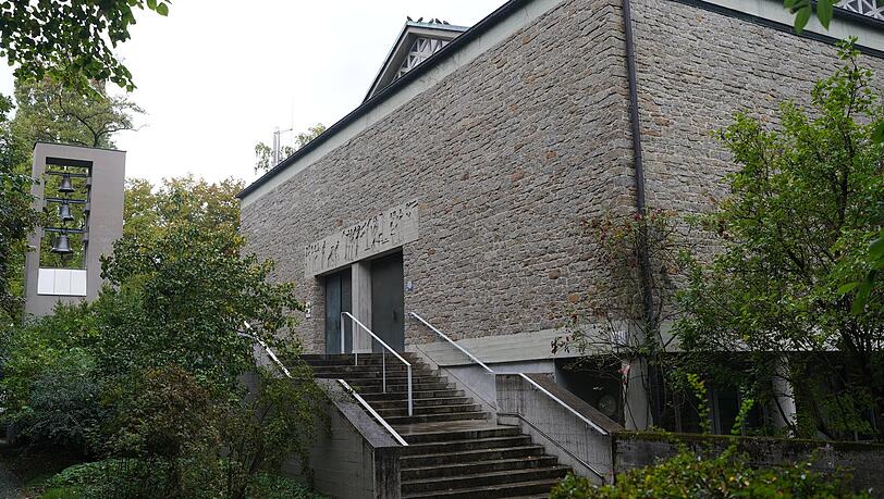 Die Nazarethkirche in Bogenhausen soll verkauft oder verpachtet werden. Die Nazarethkirche in Bogenhausen soll verkauft oder verpachtet werden.