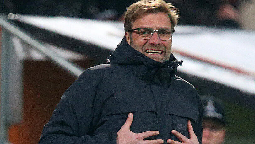 Einen in Ehrfurcht erstarrten FC Augsburg erwartet Jürgen Klopp nicht. "Wir wollen in die nächste Runde, und das müssen wir auch zeigen." Einen in Ehrfurcht erstarrten FC Augsburg erwartet Jürgen Klopp nicht. "Wir wollen in die nächste Runde, und das müssen wir auch zeigen."