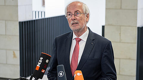 Nach seinen scharfen Angriffen gegen Justizminister Maas muss Generalbundesanwalt Range nun wohl seinen Hut nehmen.