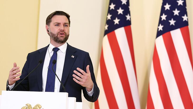 Die Frage nach einem Machtwechsel im Iran ist nach Darstellung von US-Vizepr&auml;sident JD Vance nebens&auml;chlich. (Archivbild)