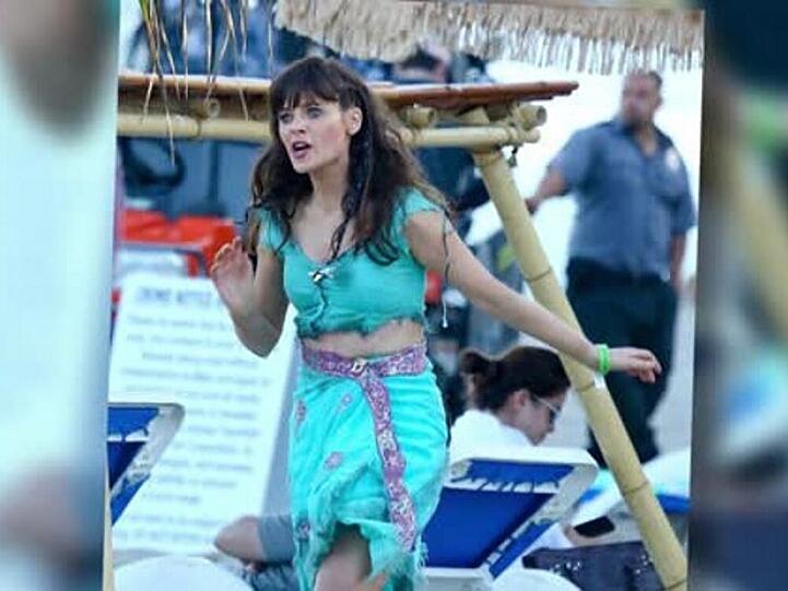 Sexy am Strand: Zooey Deschanel