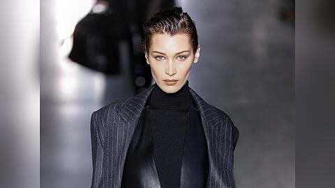 Bella Hadid trägt Männermode besser als die meisten Männer, findet die britische "GQ".
