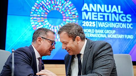 Nagel und Finanzminister Lars Klingbeil sind gemeinsam in Washington.