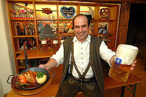 In den gemütlichen Stüberln von Wirt Oliver Klupp lässt sich&rsquo;s wunderbar von der Wiesn träumen