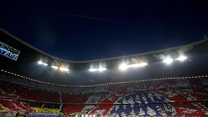 Zum Achtelfinale könnte die Kapazität der Allianz Arena durch die Aufstockung bereits 70.000 Plätze umfassen. Zum Achtelfinale könnte die Kapazität der Allianz Arena durch die Aufstockung bereits 70.000 Plätze umfassen.