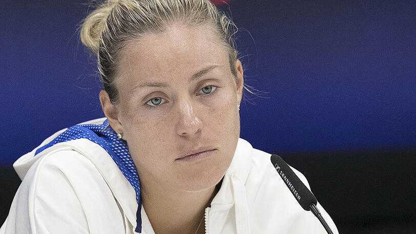 So sehen definitiv keine Sieger aus: Angelique Kerber nach ihrer Erstrunden-Niederlage gegen eine 19-jährige Japanerin.