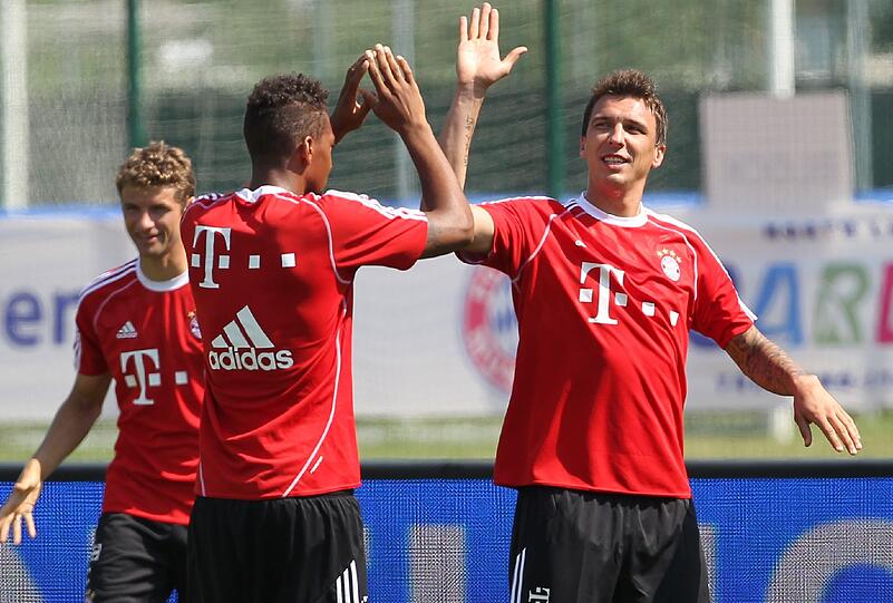 Die Bayern trainieren ein letztes Mal vor dem Testspiel gegen Brescia Calcio.