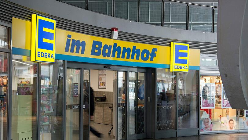 In diesem Supermarkt soll der Filialleiter einen Ladendieb so schwer misshandelt haben, dass dieser starb. Foto: Paul Zinken In diesem Supermarkt soll der Filialleiter einen Ladendieb so schwer misshandelt haben, dass dieser starb. Foto: Paul Zinken