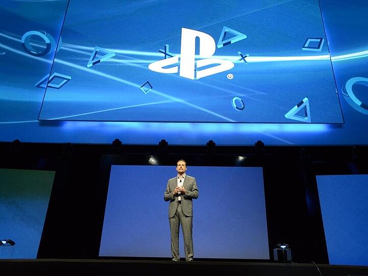 Andrew House ist mit den Verkaufszahlen der Playstation 4 zufrieden