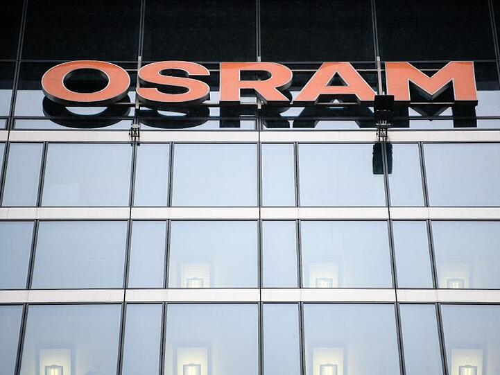 Das Osram-Logo an der Zentrale der Firma. Foto: Matthias Balk/Archivbild