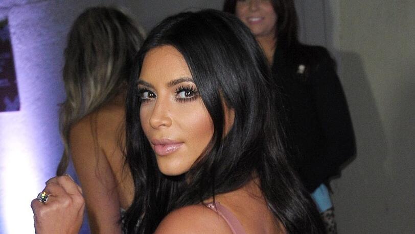 Out: XXL-Po à la Kim Kardashian. Out: XXL-Po à la Kim Kardashian.