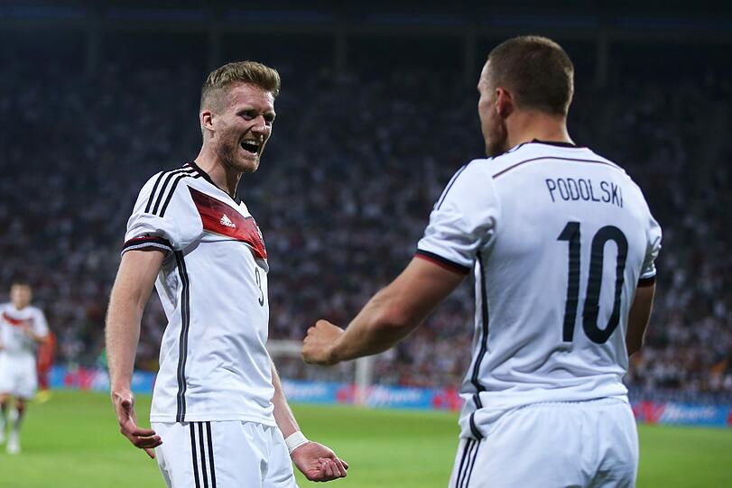Zwei, die sich Hoffnungen machen: Lukas Podolski (r.) und André Schürrle