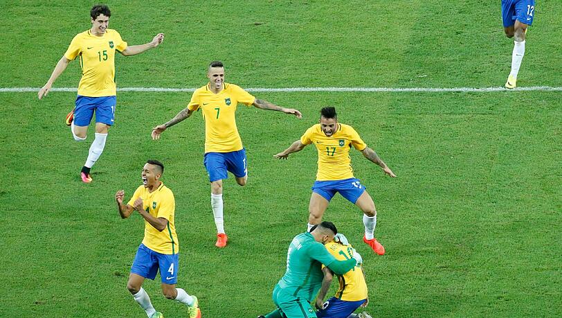 Freudentränen: Zwei Jahre nach dem 7:1-Debakel gegen Deutschland bei der WM, gewinnen die Brasilianer Gold bei Olympia. Freudentränen: Zwei Jahre nach dem 7:1-Debakel gegen Deutschland bei der WM, gewinnen die Brasilianer Gold bei Olympia.