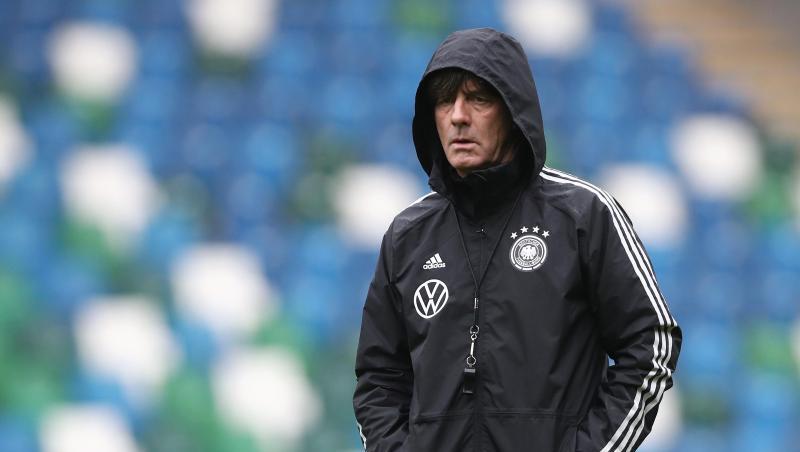 Bundestrainer Joachim Löw erwartet ein schweres Spiel in Nordirland. Bundestrainer Joachim Löw erwartet ein schweres Spiel in Nordirland.
