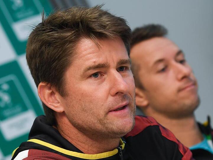 Der Teamchef des deutschen Davis-Cup-Teams, Michael Kohlmann (l).
