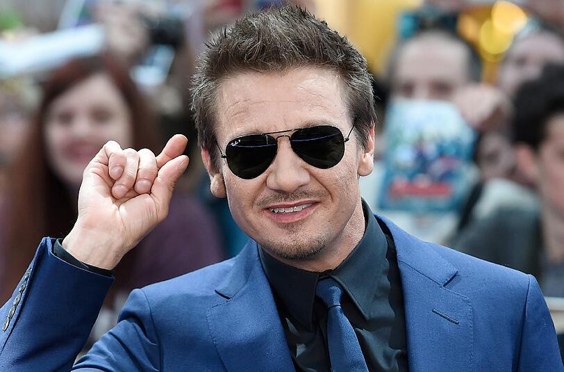 Homosexualität für etwas Negatives oder gar eine Perversion zu halten ist Jeremy Renner völlig unverständlich.