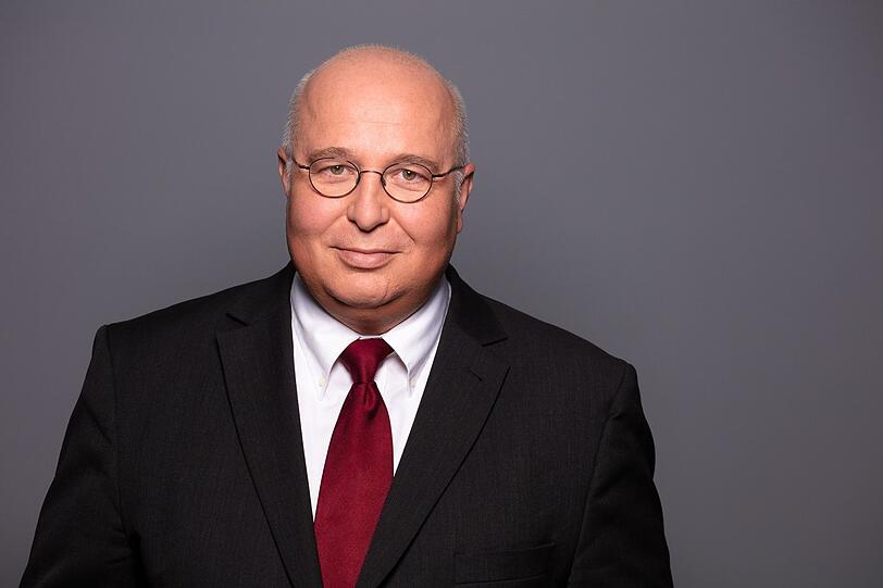 Schmidt.
