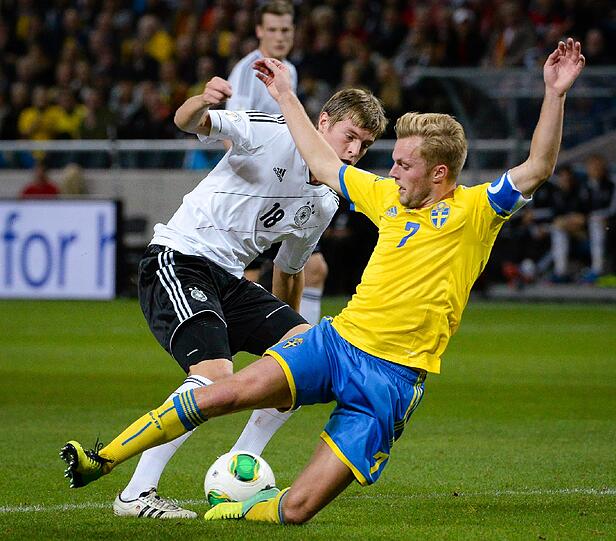 Kroos: Der Verbindungsspieler war längst nicht so effektiv wie gegen
Irland. Fand mit seinen Pässen selten die Spieler in der Spitze.