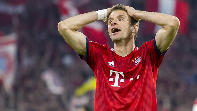 THOMAS MÜLLER, NOTE 1: Etwas überraschend für James in der Startelf. Setzte Lewandowski direkt schön in Szene (2.). Und es gelangen ihm einige gute Aktionen und Pässe. Vorm 3:0 scheiterte er nach einem Freistoßtrick artistisch per Volleyabnahme an Bürki. Das 4:0 bereitete er dann direkt per Traumflanke mit links vor. Unberechenbar, fast wie zu besten Zeiten.