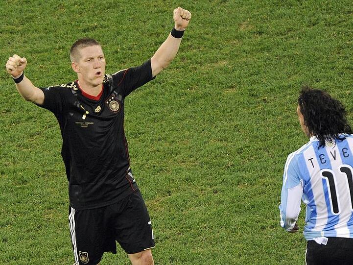Bastian Schweinsteiger jubelt im WM-Spiel gegen Argentinien