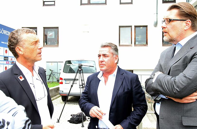 Sportchef Florian Hinterberger, Vize-Präsident Peter Helfer und Gerhard Mayrhofer (v.l.).