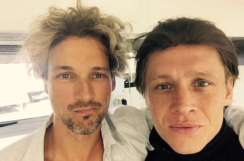 &bdquo;Florian Silbereisen! Den anderen kenne ich nicht&ldquo;, postet Matthias Schweighöfer (r.) zum Selfie mit Florian David Fitz.