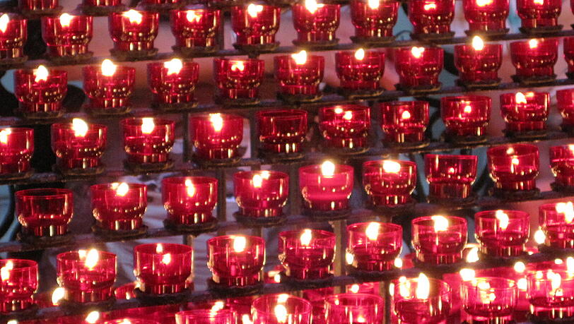 Ein Platz der Stille: Wer möchte, kann auch in der Innenstadt in der Kirche kurz innehalten. Ein Platz der Stille: Wer möchte, kann auch in der Innenstadt in der Kirche kurz innehalten.