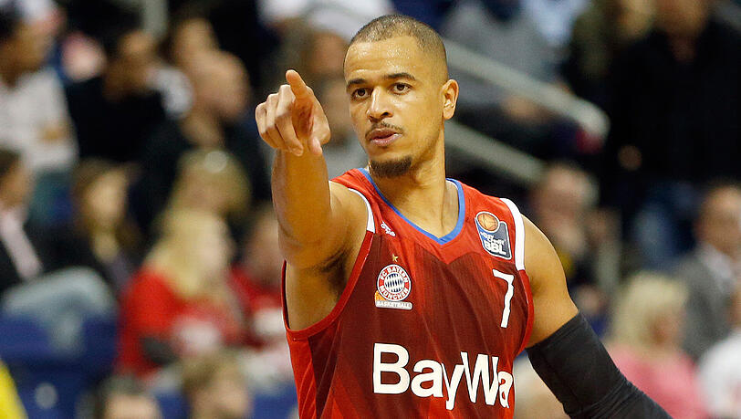 Alex King absolvierte in der vergangenen Saison 35 BBL-Spiele für den FCBB, bei durchschnittlich gut zwölf Minuten Einsatzzeit und 3,3 Punkten pro Partie. Alex King absolvierte in der vergangenen Saison 35 BBL-Spiele für den FCBB, bei durchschnittlich gut zwölf Minuten Einsatzzeit und 3,3 Punkten pro Partie.