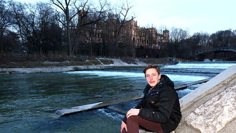 Philipp S. an der Isar... Philipp S. an der Isar...