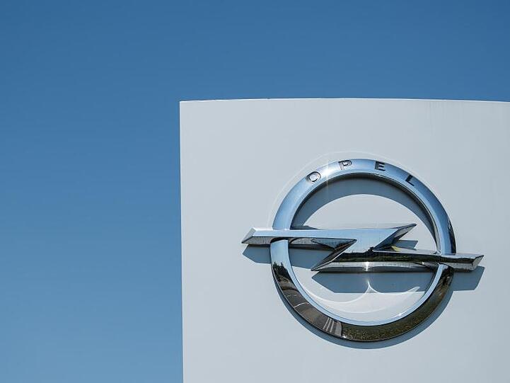 Seit der Übernahme im Jahr 2017 trimmt PSA Opel auf Effizienz. Tausende Mitarbeiter haben Verträge zu Abfindungen, Vorruhestand oder Altersteilzeit unterschrieben.