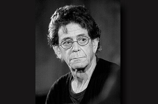 27. Oktober: Lou Reed (71): Mit dem Hit «Walk on the Wild Side» brach er Sex-Tabus. Als Frontmann der von Andy Warhol inspirierten Band «The Velvet Underground» experimentierte der US-Amerikaner mit einer neuen Art von Rockmusik.