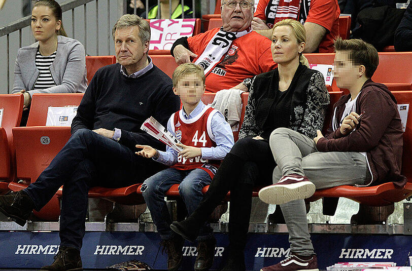 Der ehemalige Bundespräsident Christian Wulff mit seiner Frau Bettina und ihren Kindern.