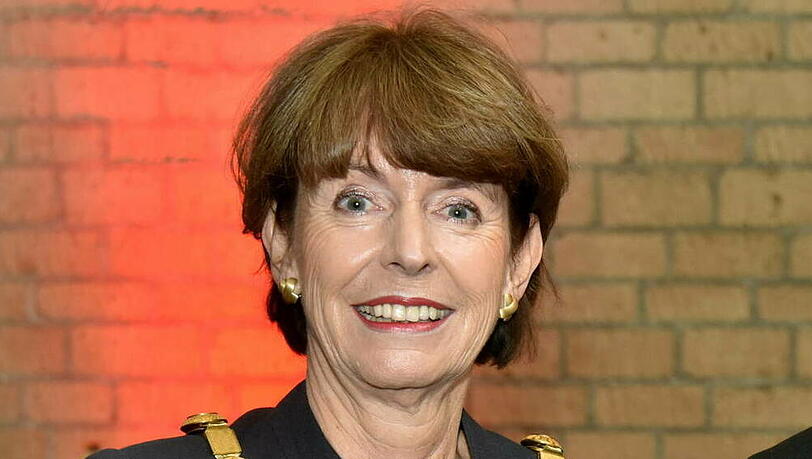 Henriette Reker hatte bei einem Attentat großes Glück Henriette Reker hatte bei einem Attentat großes Glück