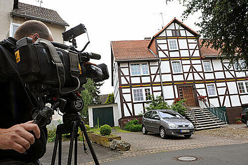 Hier starb das Mädchen vermutlich: Das Haus im nordhessischen Fuldabrück-Dennhausen, in dem es auf die Welt kam.
