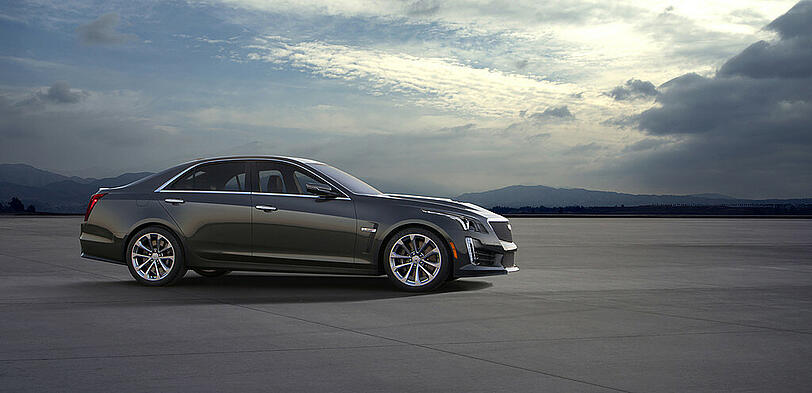 V wie V-max: Der rund 650 PS starke Cadillac CTS-V schafft 320 Stundenkilometer.