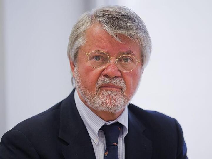 Rolf von Hohenhau vom Bund der Steuerzahler nimmt an einer Pressekonferenz teil. Foto: picture alliance / dpa/Archivbild