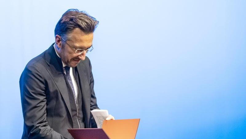 Lukas Bärfuss hat den diesjährigen Georg-Büchner-Preis bekommen. Lukas Bärfuss hat den diesjährigen Georg-Büchner-Preis bekommen.